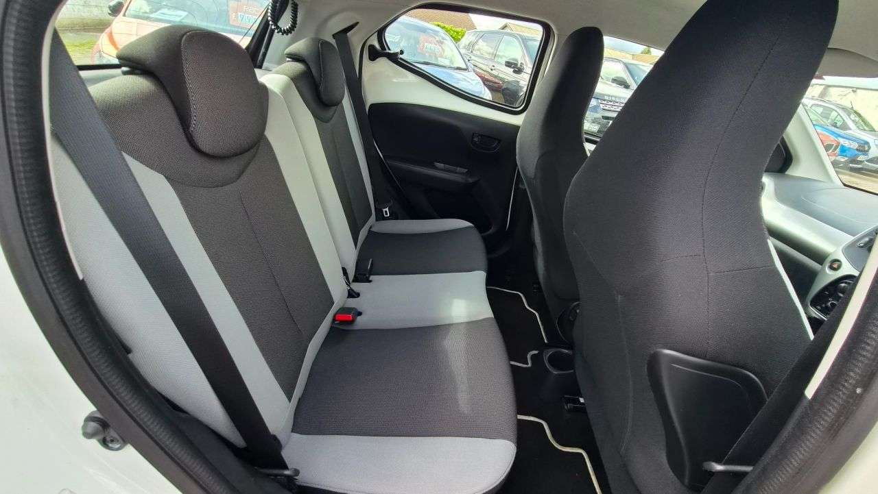 2015 TOYOTA AYGO 2015 TOYOTA AYGO