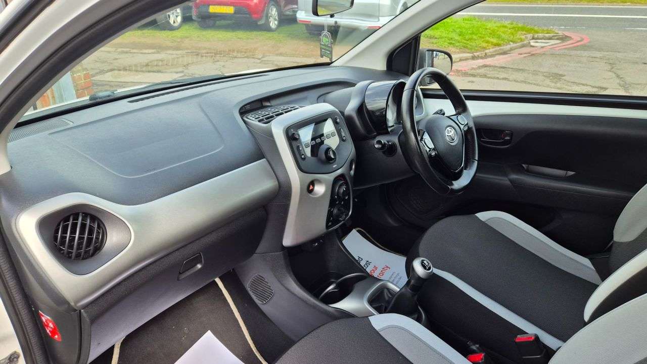 2015 TOYOTA AYGO 2015 TOYOTA AYGO