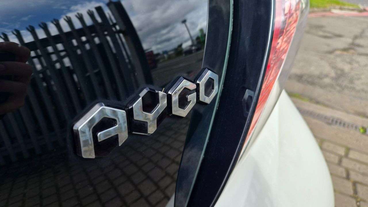 2015 TOYOTA AYGO 2015 TOYOTA AYGO