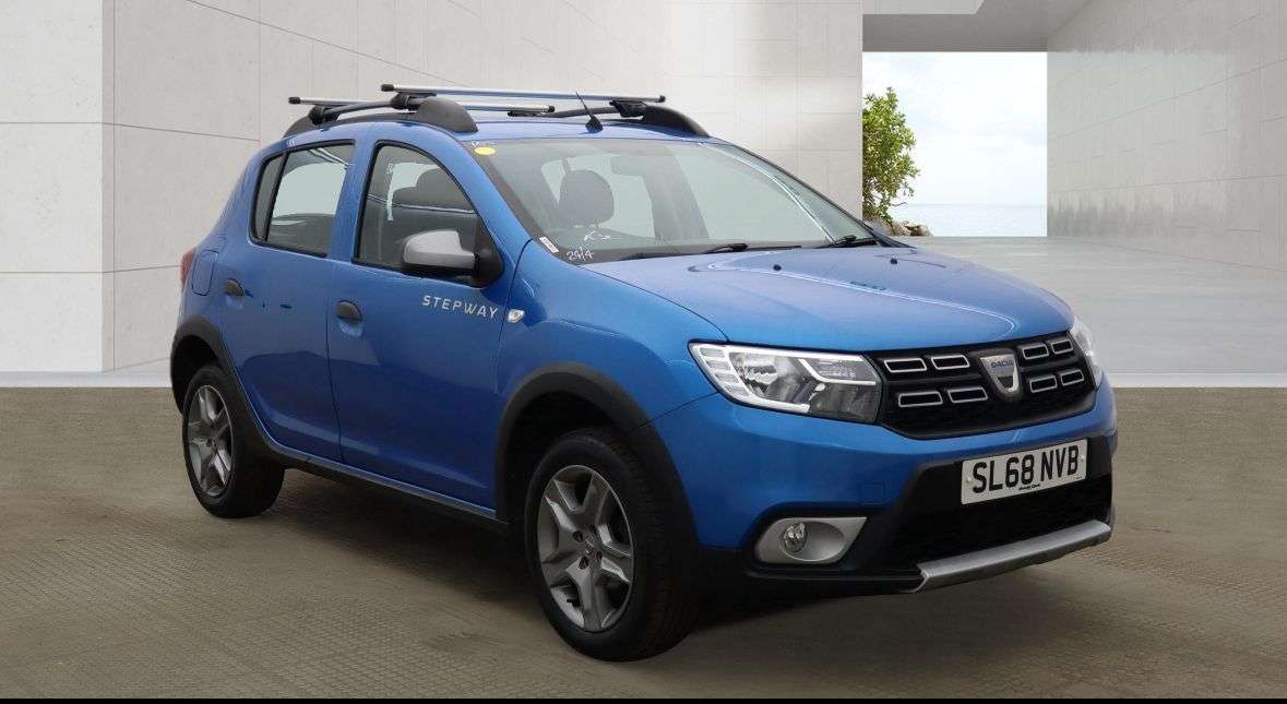 A 2018 DACIA SANDERO STEPWAY 0.9 TCe Essential Hatchback 5dr Petrol Manual Euro 6 (s/s) (90 ps) A 2018 DACIA SANDERO STEPWAY 0.9 TCe Essential Hatchback 5dr Petrol Manual Euro 6 (s/s) (90 ps)