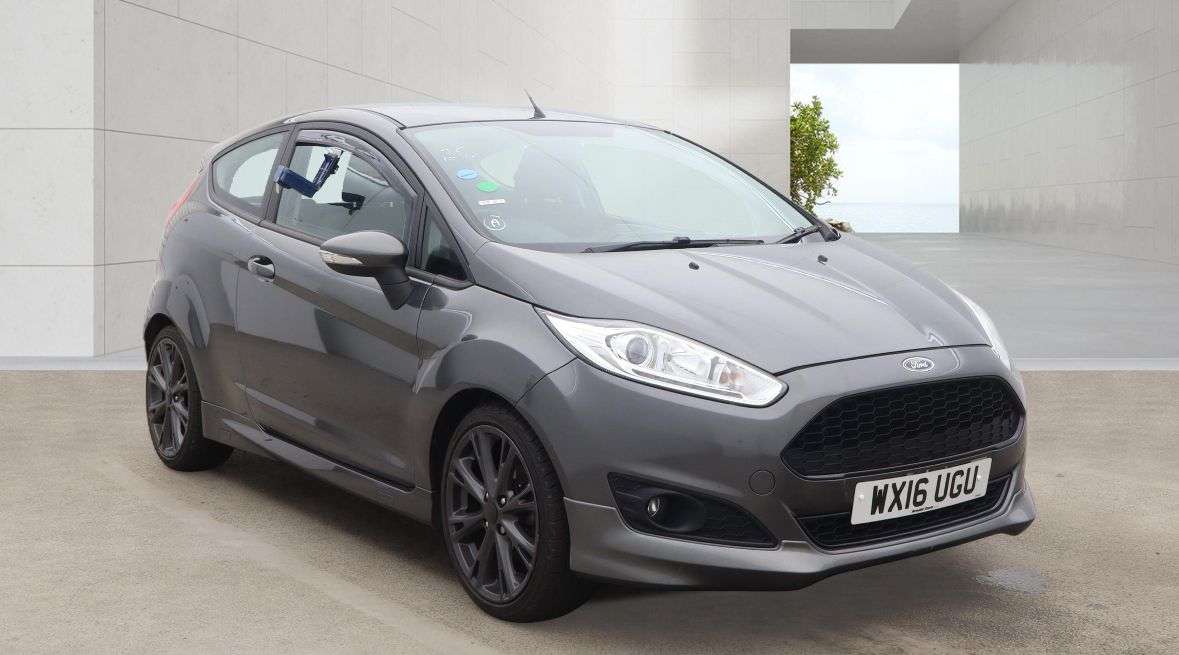 A 2016 FORD FIESTA 1.0T EcoBoost Zetec S Hatchback 3dr Petrol Manual Euro 6 (s/s) (125 ps) A 2016 FORD FIESTA 1.0T EcoBoost Zetec S Hatchback 3dr Petrol Manual Euro 6 (s/s) (125 ps)