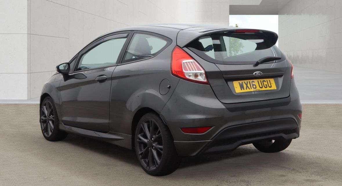A 2016 FORD FIESTA 1.0T EcoBoost Zetec S Hatchback 3dr Petrol Manual Euro 6 (s/s) (125 ps) A 2016 FORD FIESTA 1.0T EcoBoost Zetec S Hatchback 3dr Petrol Manual Euro 6 (s/s) (125 ps)