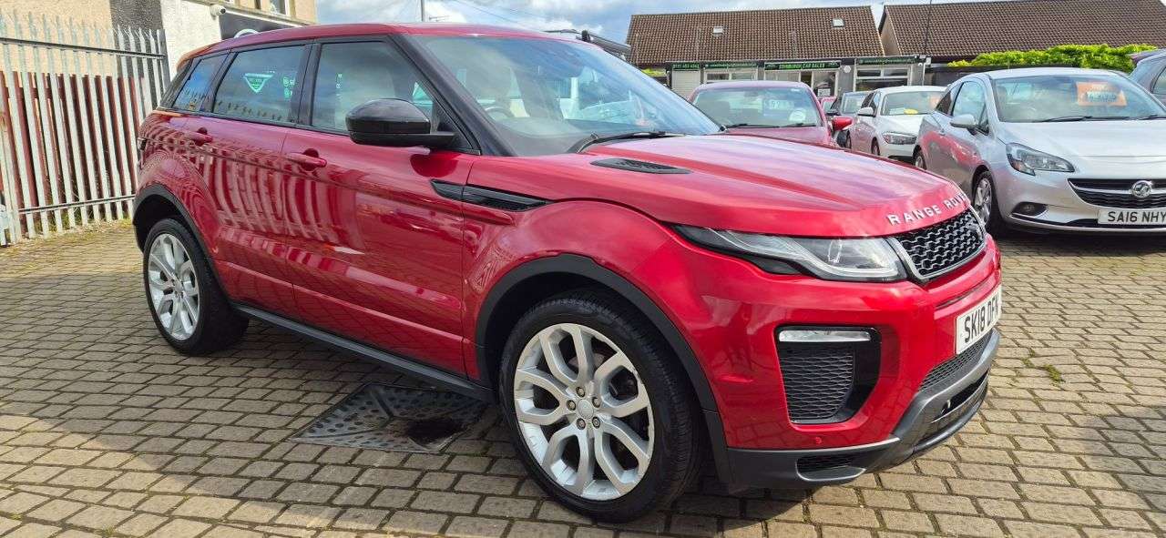 A 2018 LAND ROVER RANGE ROVER EVOQUE 2.0 TD4 HSE Dynamic SUV 5dr Diesel Auto 4WD Euro 6 (s/s) (180 ps) A 2018 LAND ROVER RANGE ROVER EVOQUE 2.0 TD4 HSE Dynamic SUV 5dr Diesel Auto 4WD Euro 6 (s/s) (180 ps)