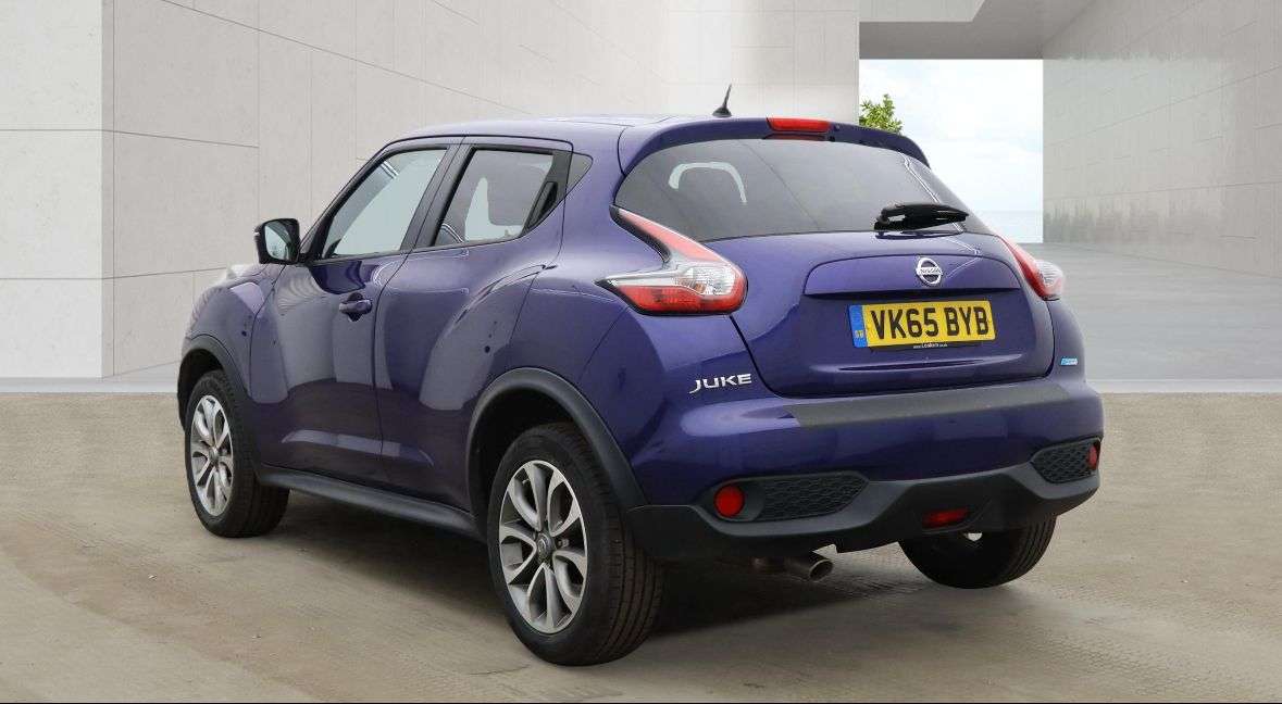 A 2015 NISSAN JUKE 1.5 dCi Tekna SUV 5dr Diesel Manual Euro 6 (s/s) (110 ps) A 2015 NISSAN JUKE 1.5 dCi Tekna SUV 5dr Diesel Manual Euro 6 (s/s) (110 ps)