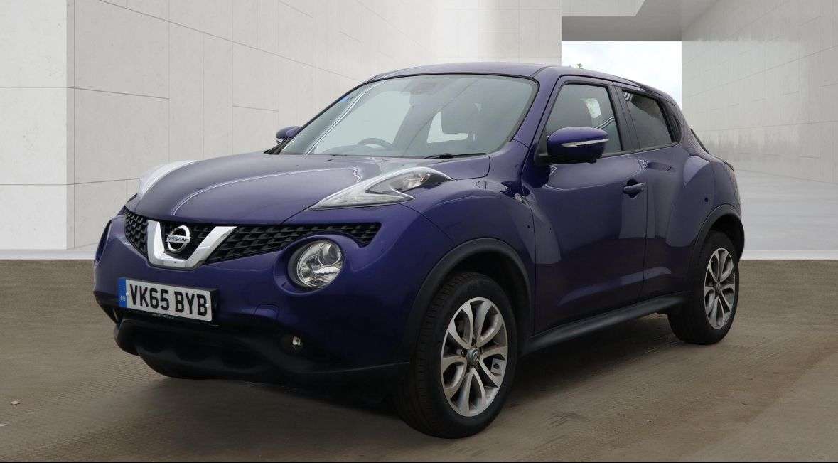 A 2015 NISSAN JUKE 1.5 dCi Tekna SUV 5dr Diesel Manual Euro 6 (s/s) (110 ps) A 2015 NISSAN JUKE 1.5 dCi Tekna SUV 5dr Diesel Manual Euro 6 (s/s) (110 ps)