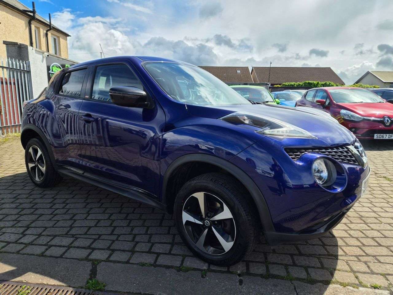 A 2019 NISSAN JUKE 1.6 Bose Personal Edition SUV 5dr Petrol Manual Euro 6 (112 ps) A 2019 NISSAN JUKE 1.6 Bose Personal Edition SUV 5dr Petrol Manual Euro 6 (112 ps)
