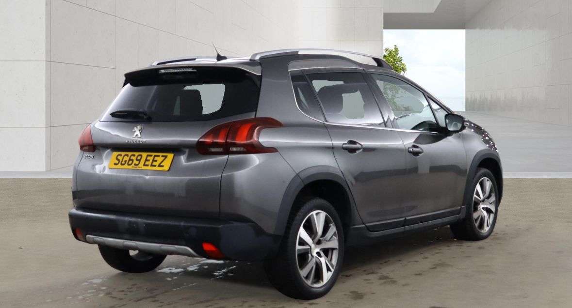 A 2019 PEUGEOT 2008 1.5 BlueHDi Allure SUV 5dr Diesel Manual Euro 6 (s/s) (100 ps) A 2019 PEUGEOT 2008 1.5 BlueHDi Allure SUV 5dr Diesel Manual Euro 6 (s/s) (100 ps)