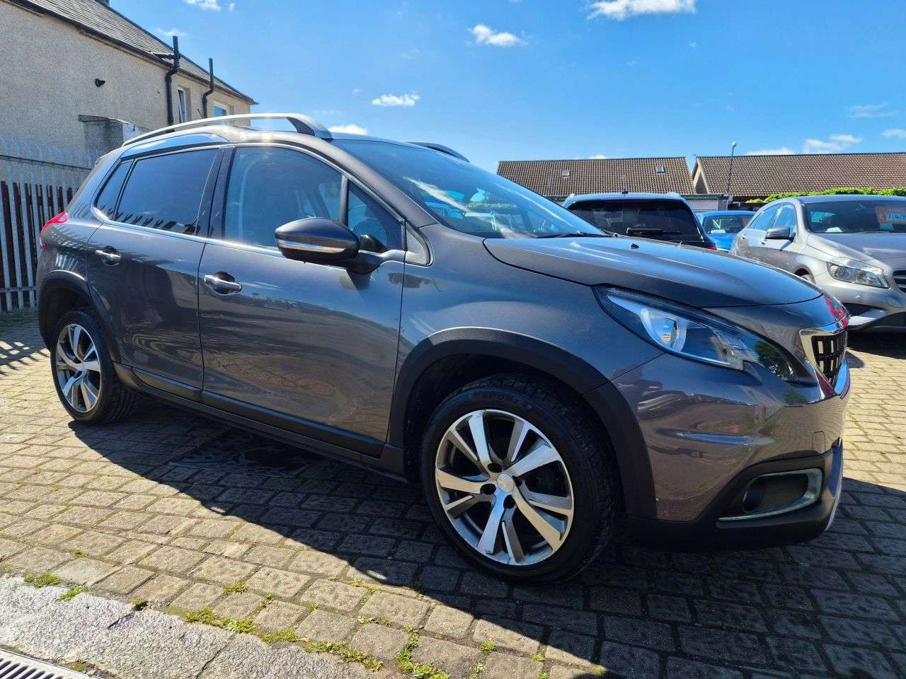 A 2019 PEUGEOT 2008 1.5 BlueHDi Allure SUV 5dr Diesel Manual Euro 6 (s/s) (100 ps) A 2019 PEUGEOT 2008 1.5 BlueHDi Allure SUV 5dr Diesel Manual Euro 6 (s/s) (100 ps)