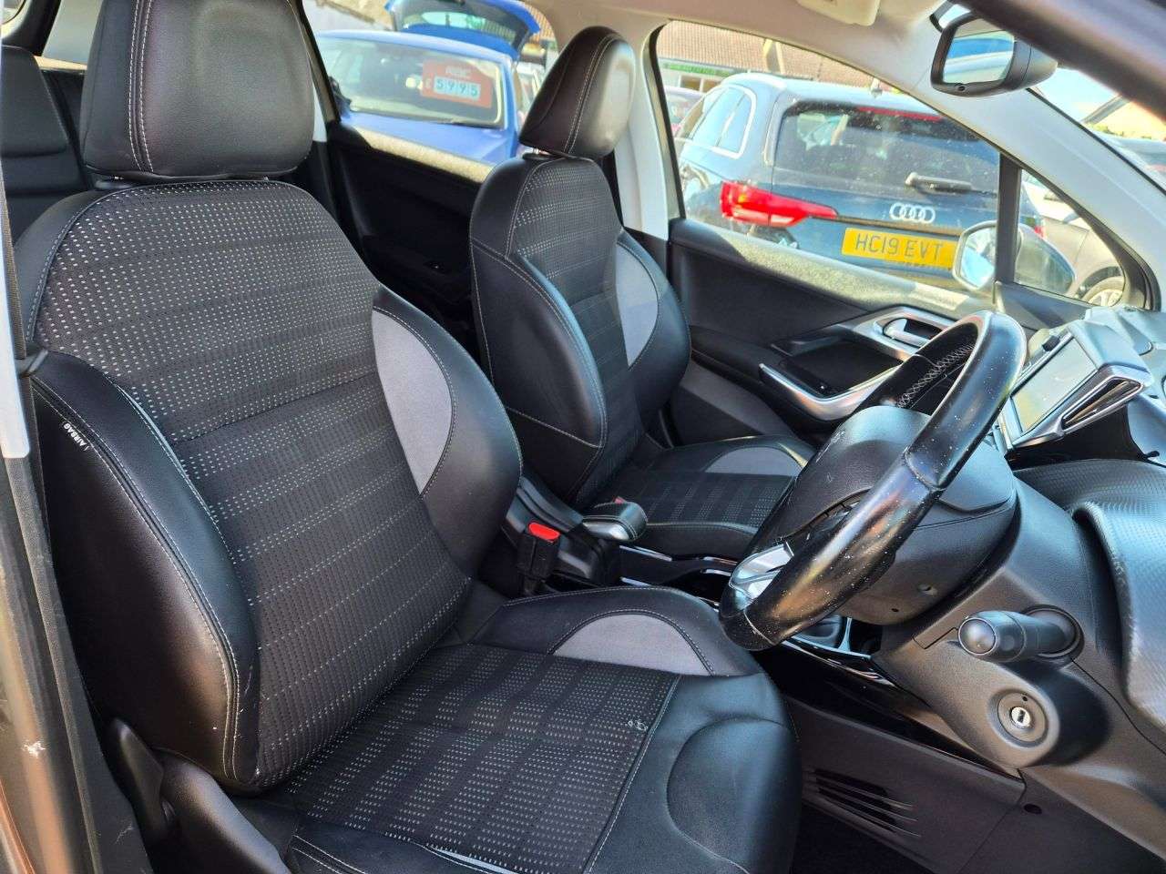 2019 PEUGEOT 2008 2019 PEUGEOT 2008