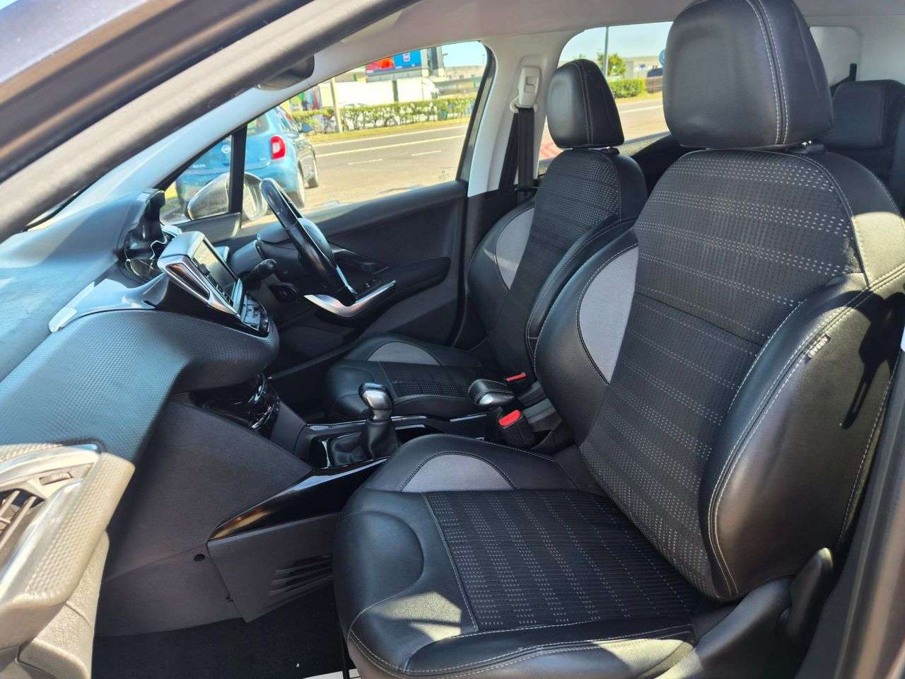 2019 PEUGEOT 2008 2019 PEUGEOT 2008