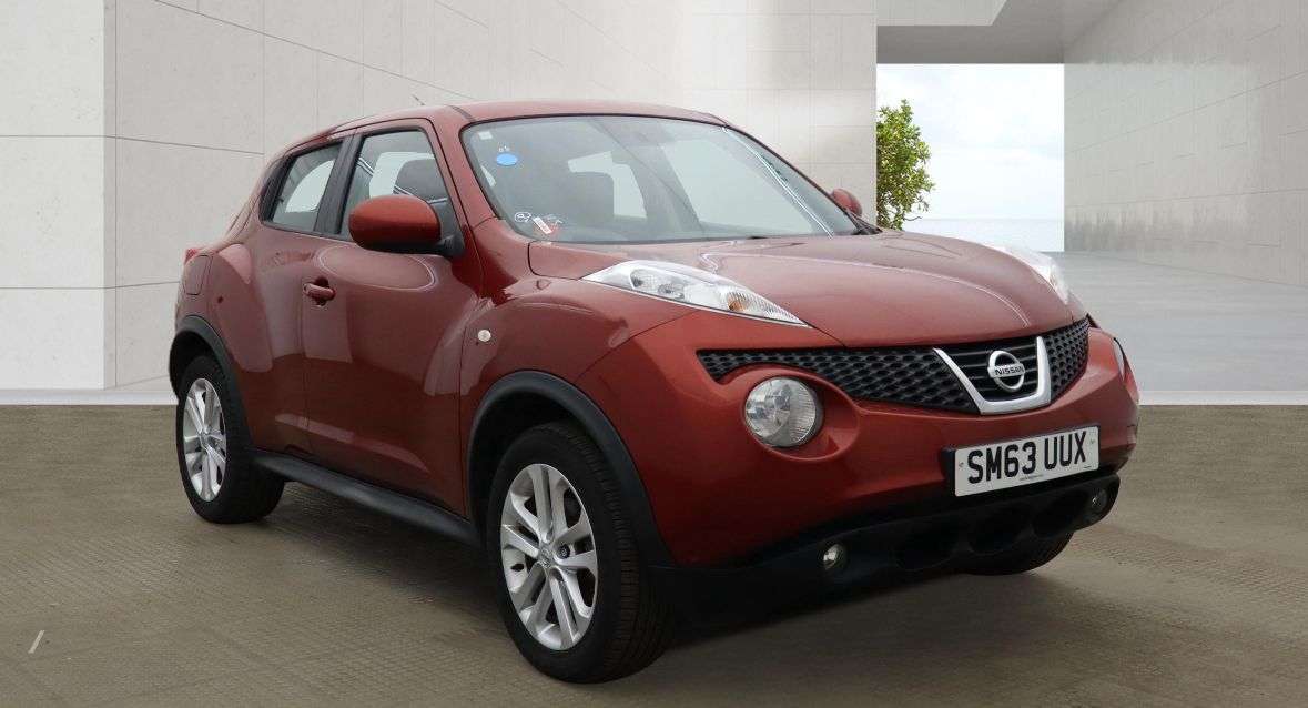 A 2014 NISSAN JUKE 1.6 Acenta SUV 5dr Petrol Manual Euro 5 (s/s) (117 ps) A 2014 NISSAN JUKE 1.6 Acenta SUV 5dr Petrol Manual Euro 5 (s/s) (117 ps)
