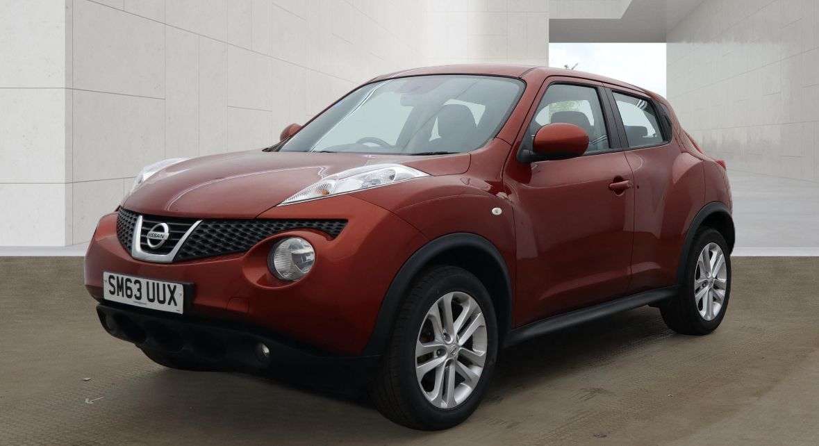 A 2014 NISSAN JUKE 1.6 Acenta SUV 5dr Petrol Manual Euro 5 (s/s) (117 ps) A 2014 NISSAN JUKE 1.6 Acenta SUV 5dr Petrol Manual Euro 5 (s/s) (117 ps)