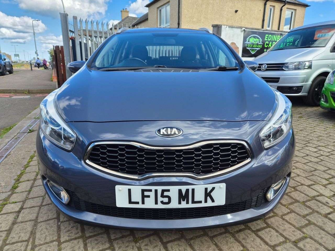 A 2015 KIA CEED 1.6 CRDi EcoDynamics 2 Sportswagon 5dr Diesel Manual Euro 5 (s/s) (126 bhp) A 2015 KIA CEED 1.6 CRDi EcoDynamics 2 Sportswagon 5dr Diesel Manual Euro 5 (s/s) (126 bhp)