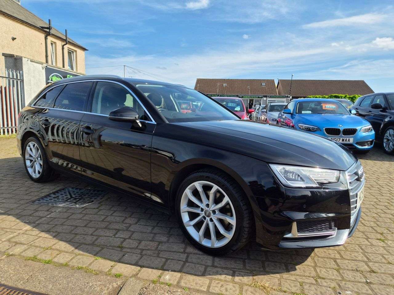 A 2019 AUDI A4 AVANT 2.0 TDI 35 Sport Estate 5dr Diesel S Tronic Euro 6 (s/s) (150 ps) A 2019 AUDI A4 AVANT 2.0 TDI 35 Sport Estate 5dr Diesel S Tronic Euro 6 (s/s) (150 ps)