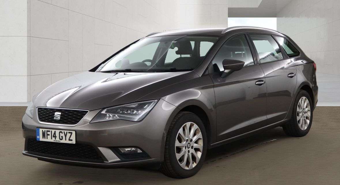 A 2014 SEAT LEON 1.6 TDI CR SE Sport Tourer 5dr Diesel Manual Euro 5 (s/s) (105 ps) A 2014 SEAT LEON 1.6 TDI CR SE Sport Tourer 5dr Diesel Manual Euro 5 (s/s) (105 ps)