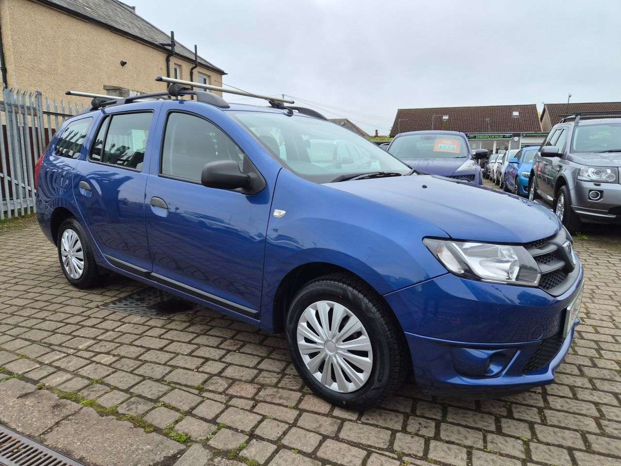A 2014 DACIA LOGAN MCV 1.5 dCi Ambiance Estate 5dr Diesel Manual Euro 5 (90 ps) A 2014 DACIA LOGAN MCV 1.5 dCi Ambiance Estate 5dr Diesel Manual Euro 5 (90 ps)