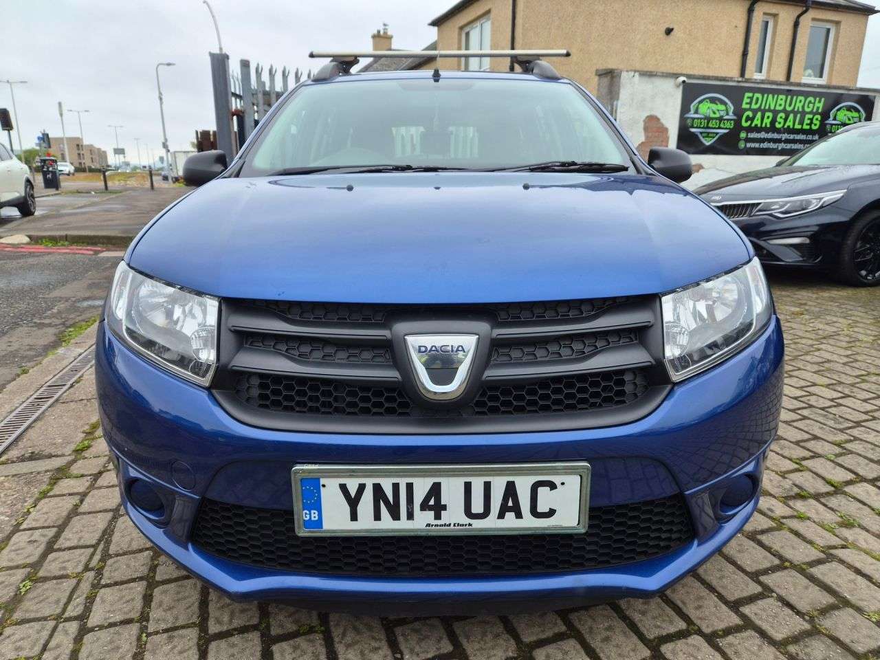A 2014 DACIA LOGAN MCV 1.5 dCi Ambiance Estate 5dr Diesel Manual Euro 5 (90 ps) A 2014 DACIA LOGAN MCV 1.5 dCi Ambiance Estate 5dr Diesel Manual Euro 5 (90 ps)