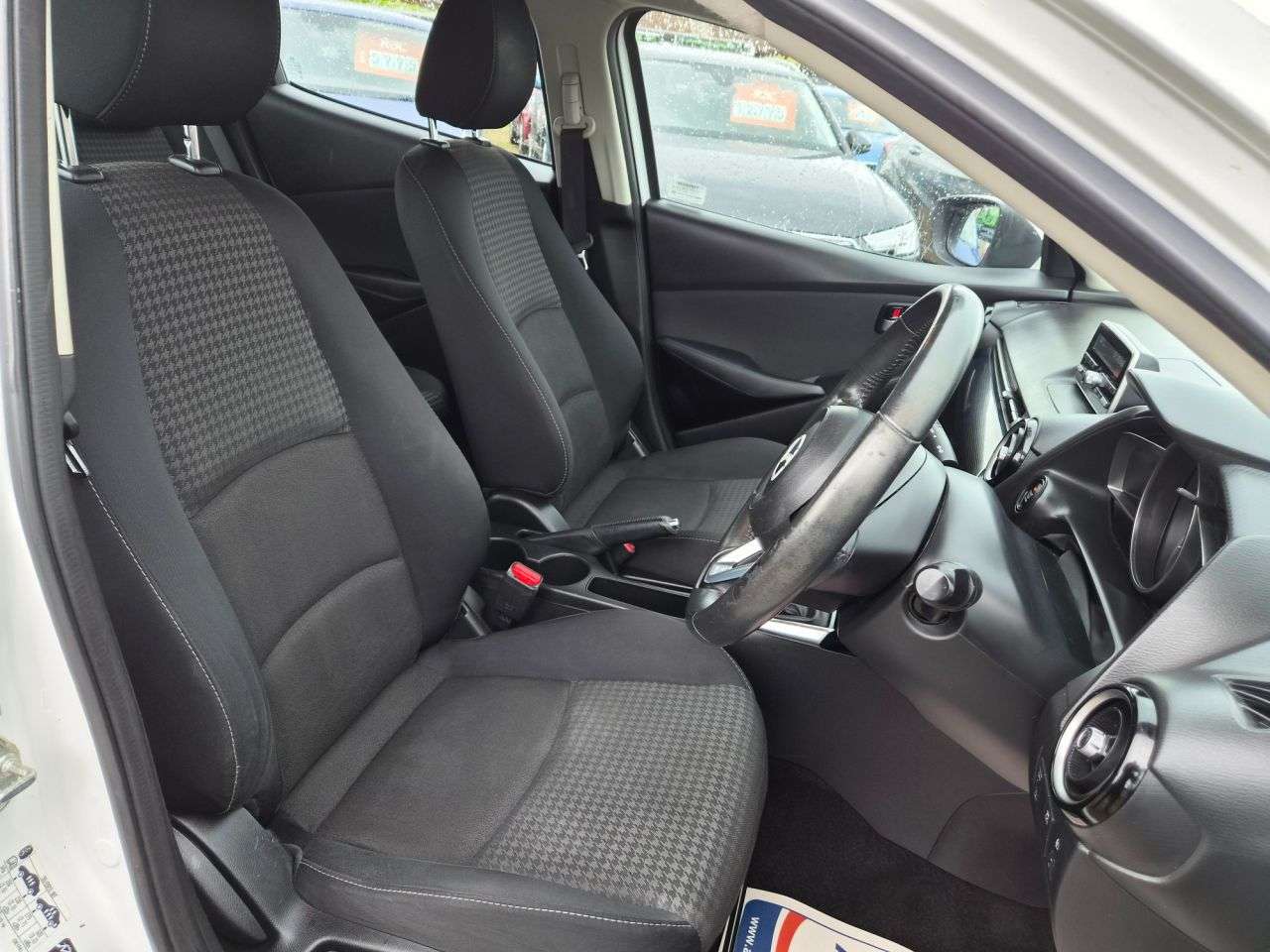 2018 MAZDA MAZDA2 2018 MAZDA MAZDA2