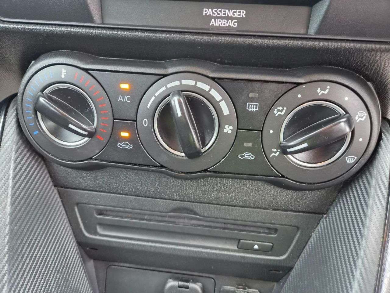 2018 MAZDA MAZDA2 2018 MAZDA MAZDA2