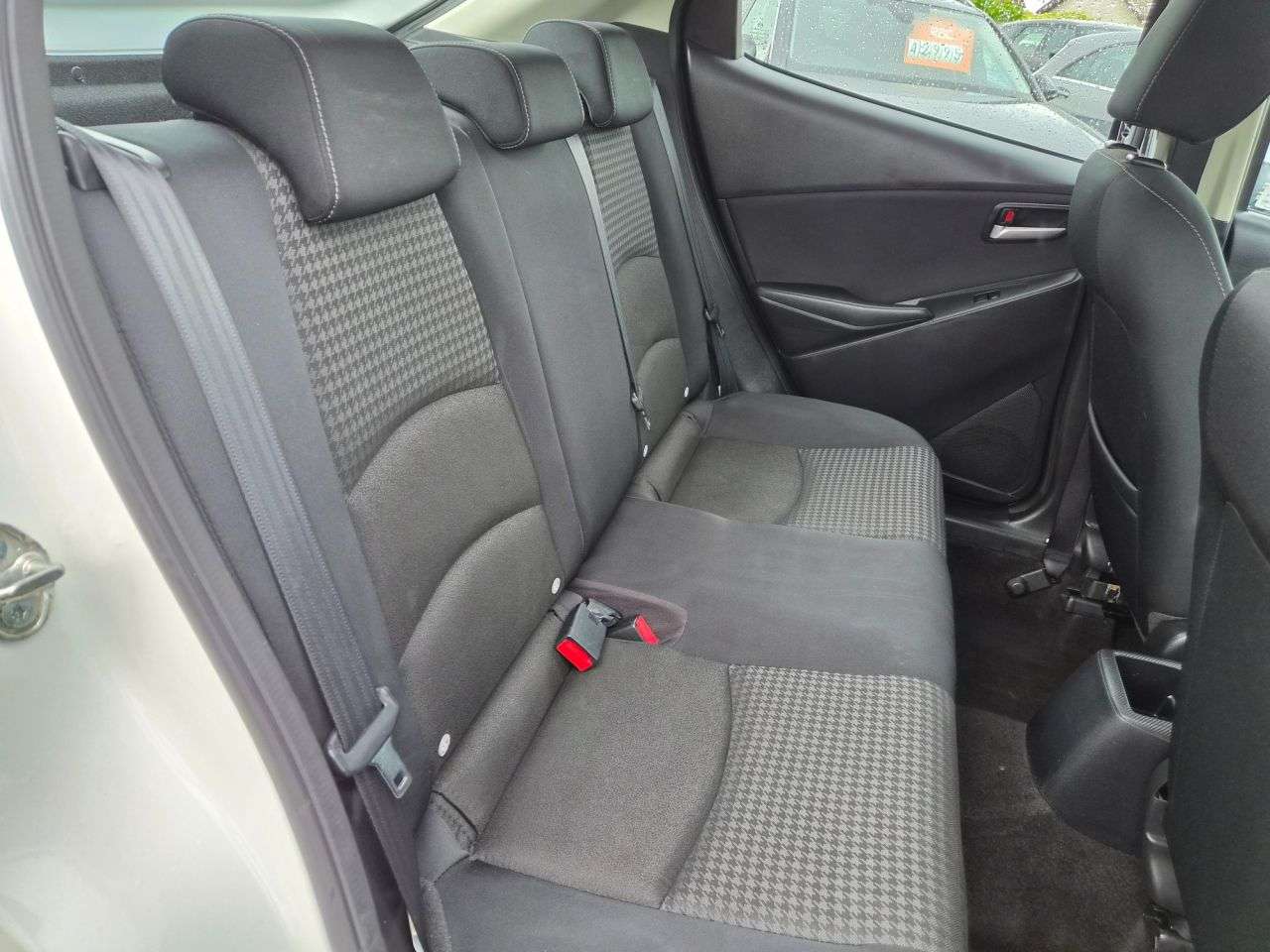 2018 MAZDA MAZDA2 2018 MAZDA MAZDA2