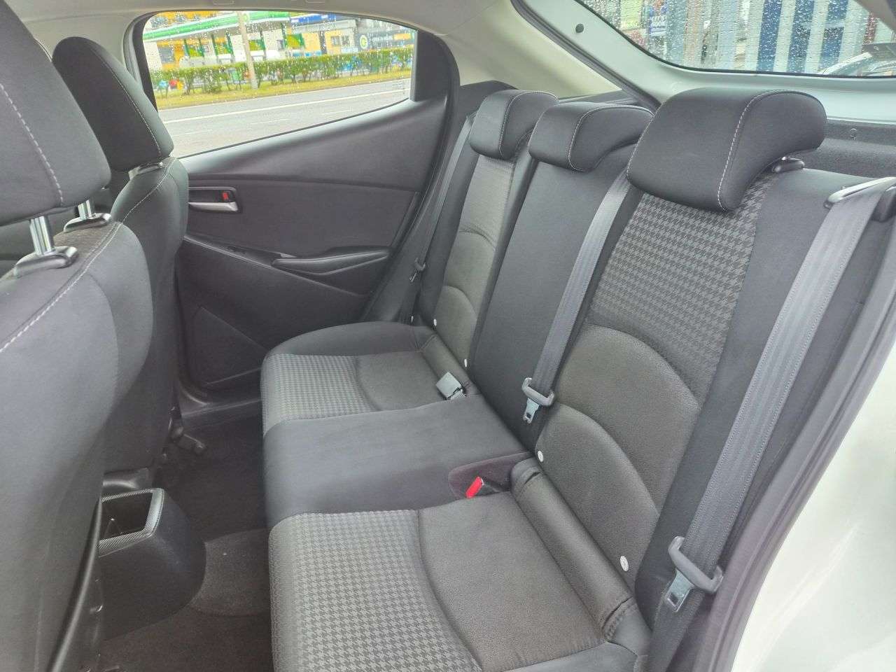 2018 MAZDA MAZDA2 2018 MAZDA MAZDA2