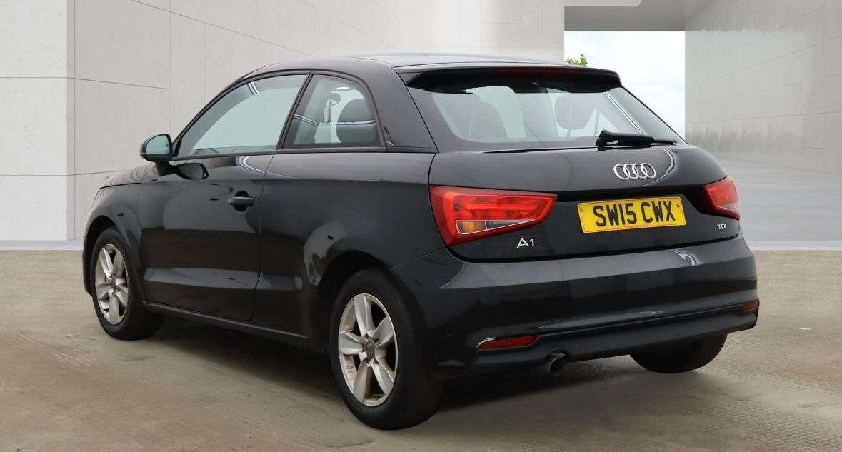A 2015 AUDI A1 1.6 TDI SE Hatchback 3dr Diesel Manual Euro 6 (s/s) (116 ps) A 2015 AUDI A1 1.6 TDI SE Hatchback 3dr Diesel Manual Euro 6 (s/s) (116 ps)