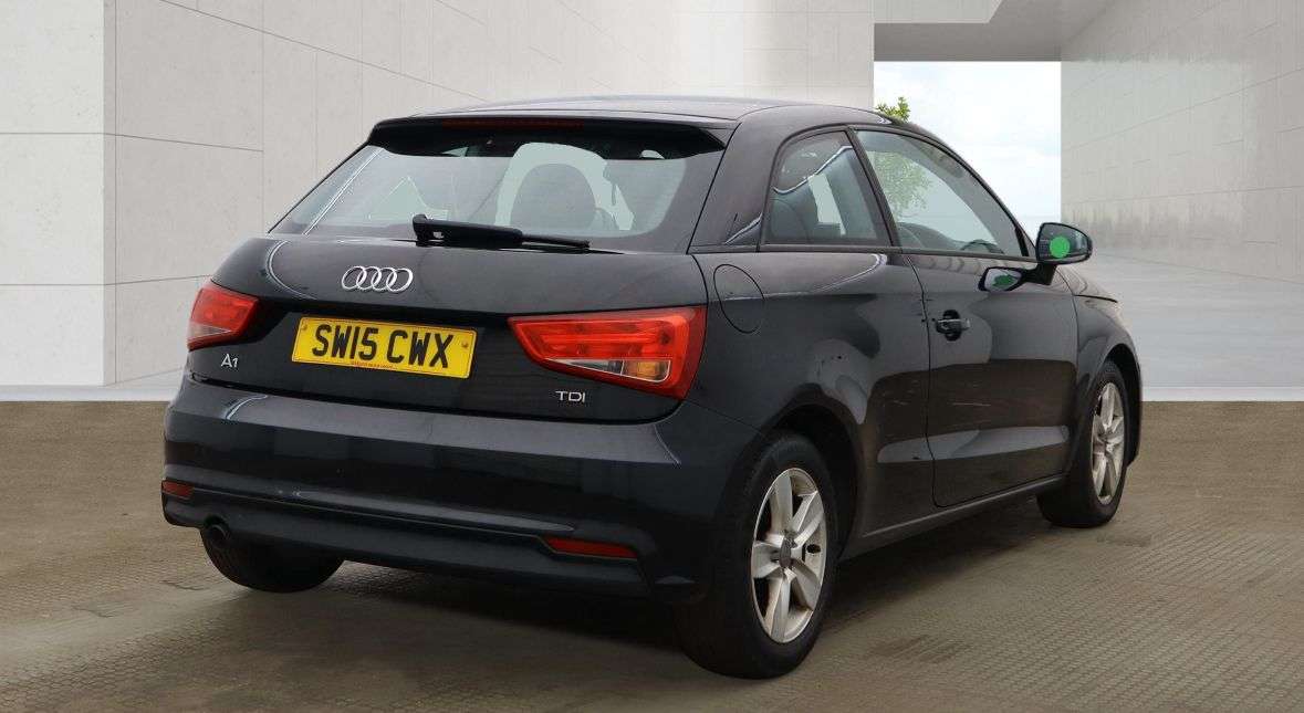 A 2015 AUDI A1 1.6 TDI SE Hatchback 3dr Diesel Manual Euro 6 (s/s) (116 ps) A 2015 AUDI A1 1.6 TDI SE Hatchback 3dr Diesel Manual Euro 6 (s/s) (116 ps)