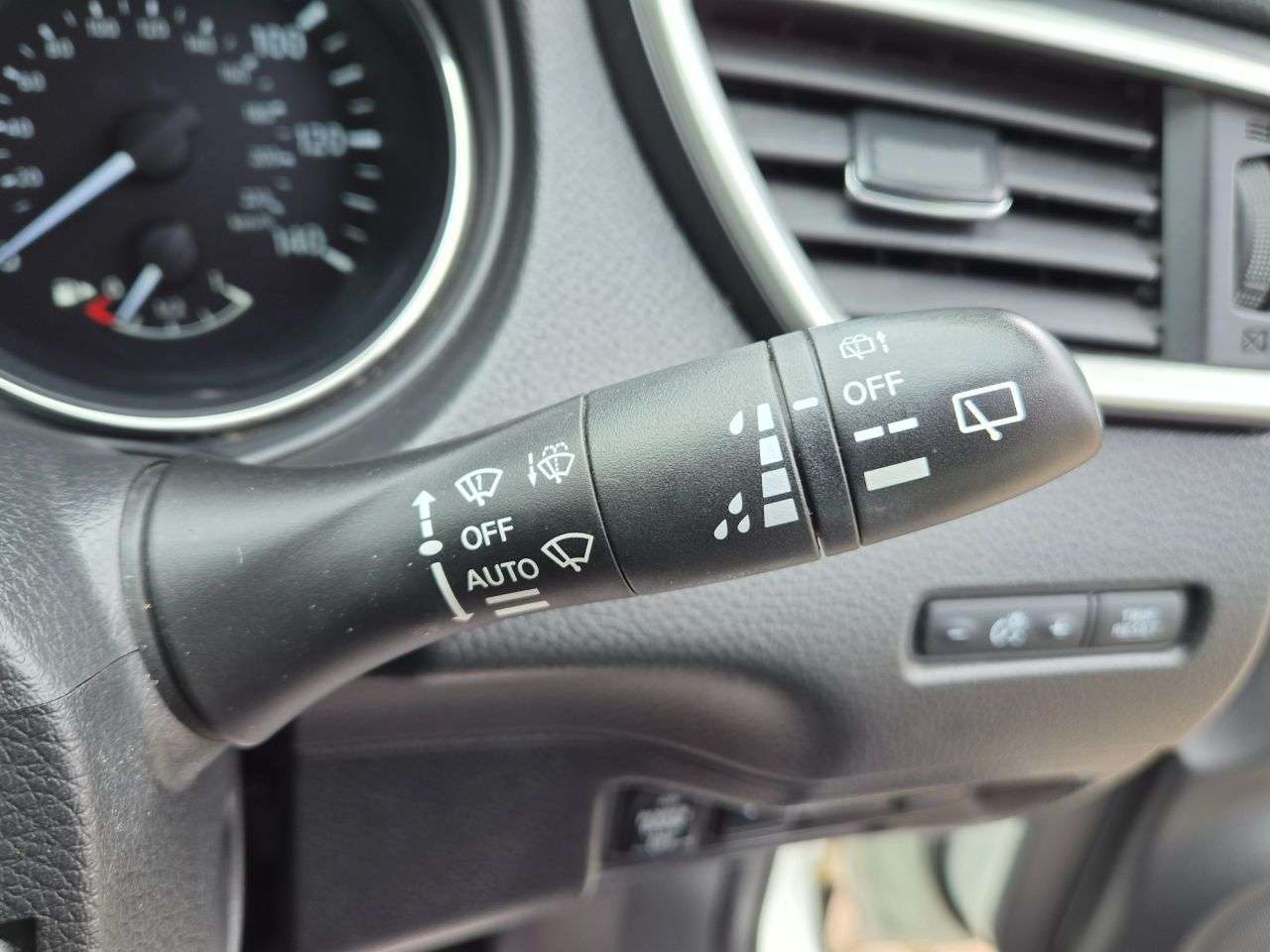 2015 NISSAN X-TRAIL 2015 NISSAN X-TRAIL