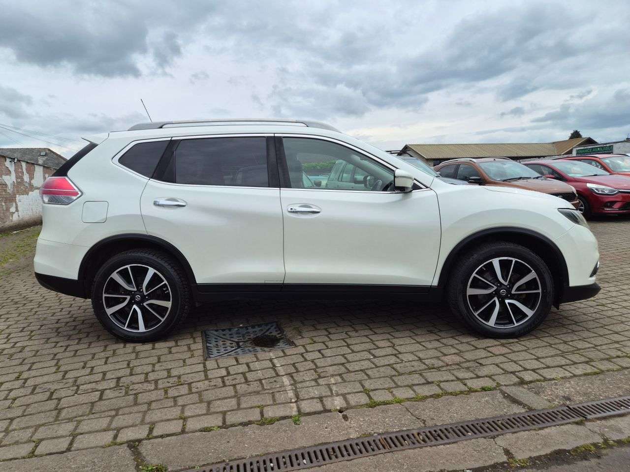 2015 NISSAN X-TRAIL 2015 NISSAN X-TRAIL