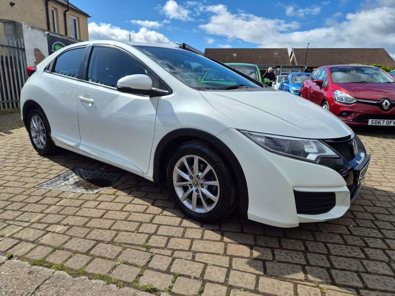 A 2015 HONDA CIVIC 1.4 i-VTEC S Hatchback 5dr Petrol Manual Euro 6 (s/s) (100 ps) A 2015 HONDA CIVIC 1.4 i-VTEC S Hatchback 5dr Petrol Manual Euro 6 (s/s) (100 ps)