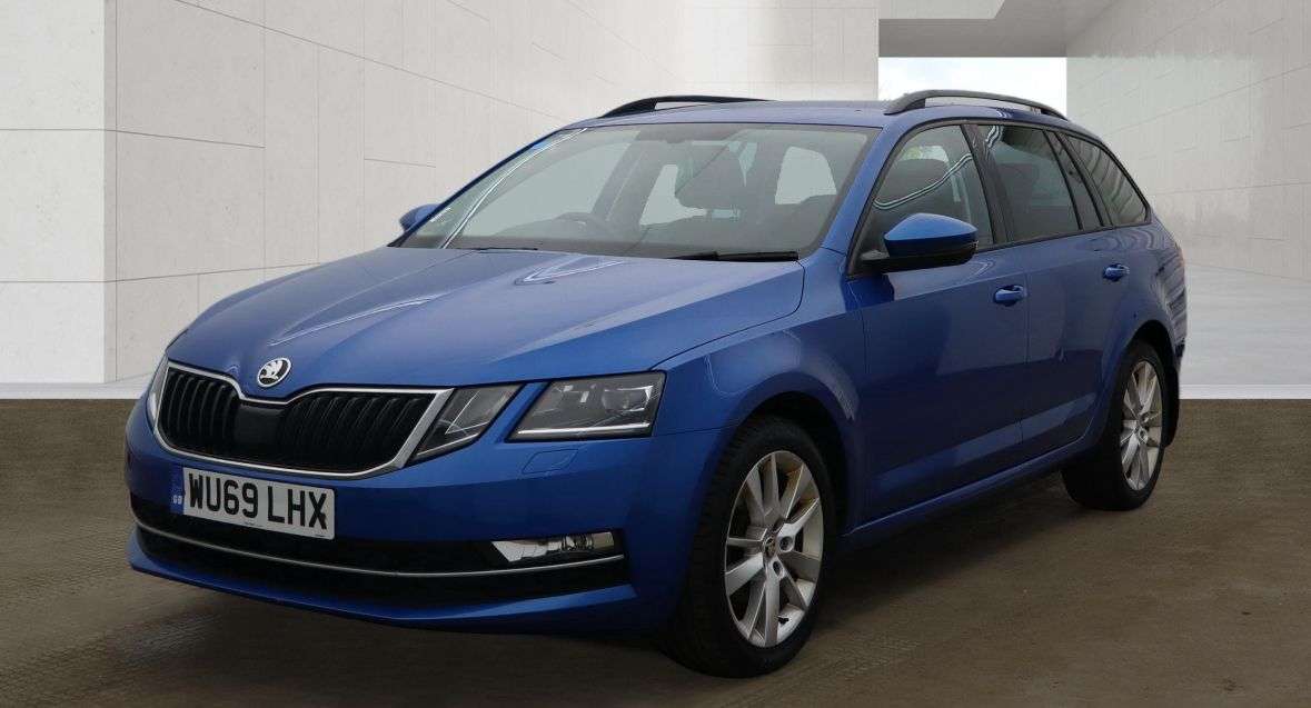 A 2019 SKODA OCTAVIA 1.6 TDI SE L Estate 5dr Diesel Manual Euro 6 (s/s) (115 ps) A 2019 SKODA OCTAVIA 1.6 TDI SE L Estate 5dr Diesel Manual Euro 6 (s/s) (115 ps)