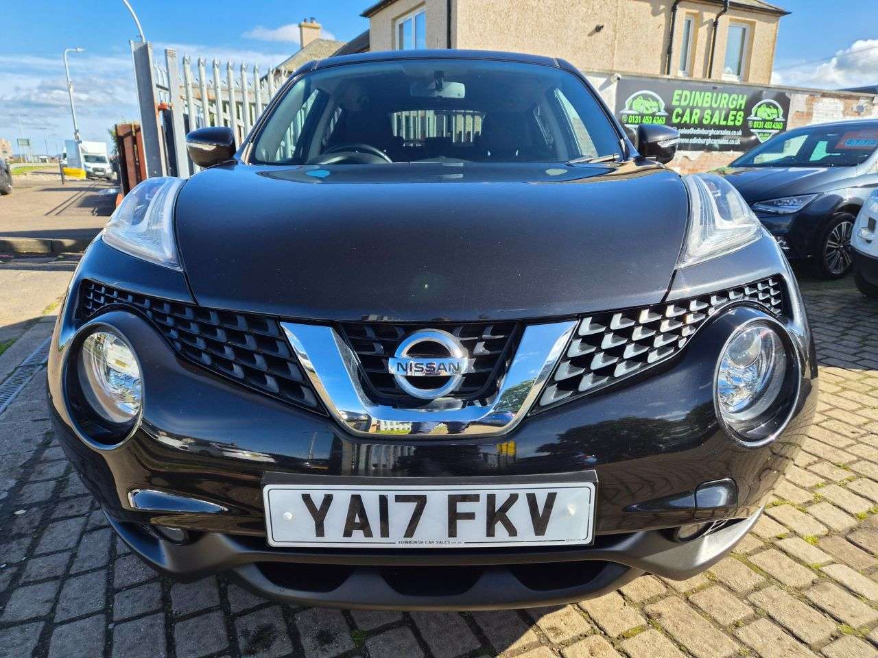 A 2017 NISSAN JUKE 1.5 dCi Acenta SUV 5dr Diesel Manual Euro 6 (s/s) (110 ps) A 2017 NISSAN JUKE 1.5 dCi Acenta SUV 5dr Diesel Manual Euro 6 (s/s) (110 ps)