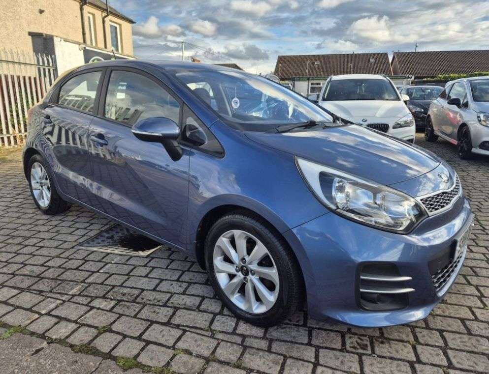 A 2015 KIA RIO 1.25 2 Hatchback 5dr Petrol Manual Euro 6 (84 bhp) A 2015 KIA RIO 1.25 2 Hatchback 5dr Petrol Manual Euro 6 (84 bhp)