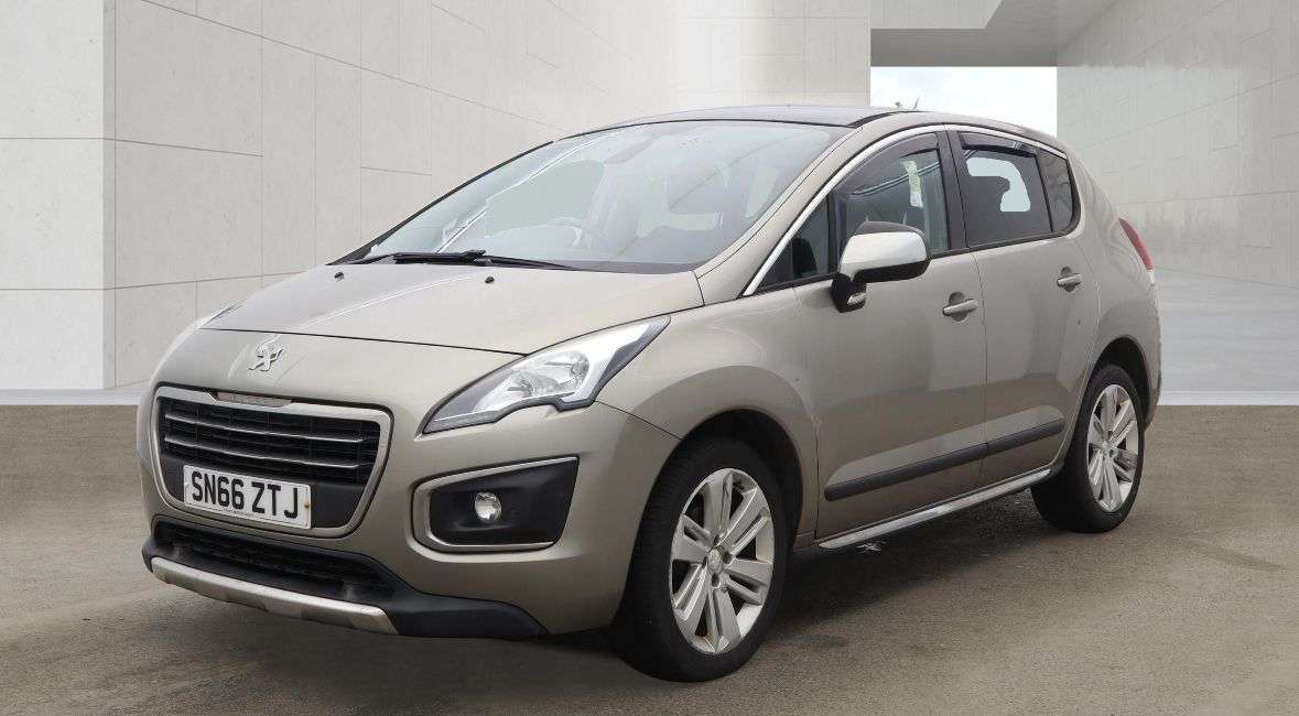 A 2016 PEUGEOT 3008 1.6 BlueHDi Allure SUV 5dr Diesel Manual Euro 6 (s/s) (120 ps) A 2016 PEUGEOT 3008 1.6 BlueHDi Allure SUV 5dr Diesel Manual Euro 6 (s/s) (120 ps)