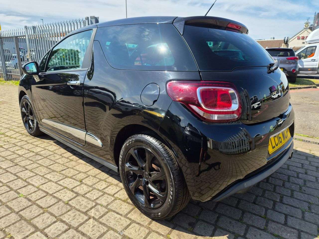 2016 DS AUTOMOBILES DS 3 2016 DS AUTOMOBILES DS 3
