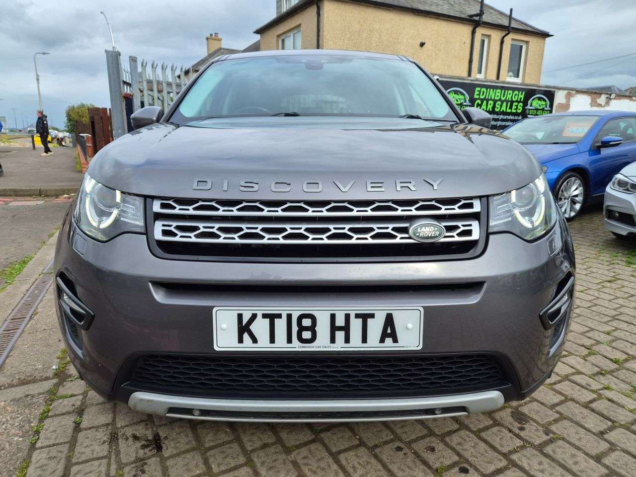 A 2018 LAND ROVER DISCOVERY SPORT 2.0 TD4 HSE SUV 5dr Diesel Auto 4WD Euro 6 (s/s) (180 ps) A 2018 LAND ROVER DISCOVERY SPORT 2.0 TD4 HSE SUV 5dr Diesel Auto 4WD Euro 6 (s/s) (180 ps)