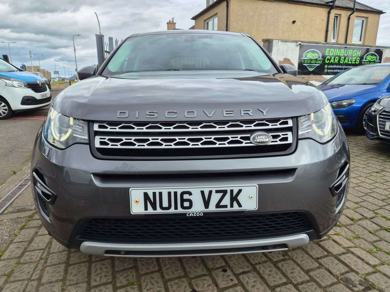 A 2016 LAND ROVER DISCOVERY SPORT 2.0 TD4 HSE SUV 5dr Diesel Auto 4WD Euro 6 (s/s) (180 ps) A 2016 LAND ROVER DISCOVERY SPORT 2.0 TD4 HSE SUV 5dr Diesel Auto 4WD Euro 6 (s/s) (180 ps)