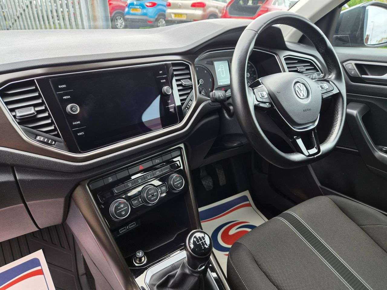 2019 VOLKSWAGEN T-ROC 2019 VOLKSWAGEN T-ROC