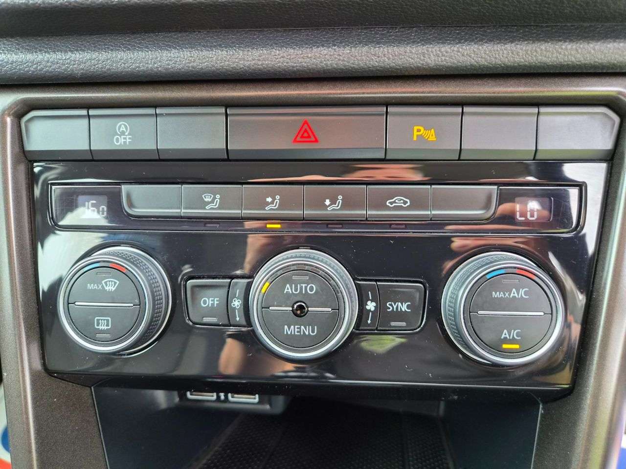 2019 VOLKSWAGEN T-ROC 2019 VOLKSWAGEN T-ROC
