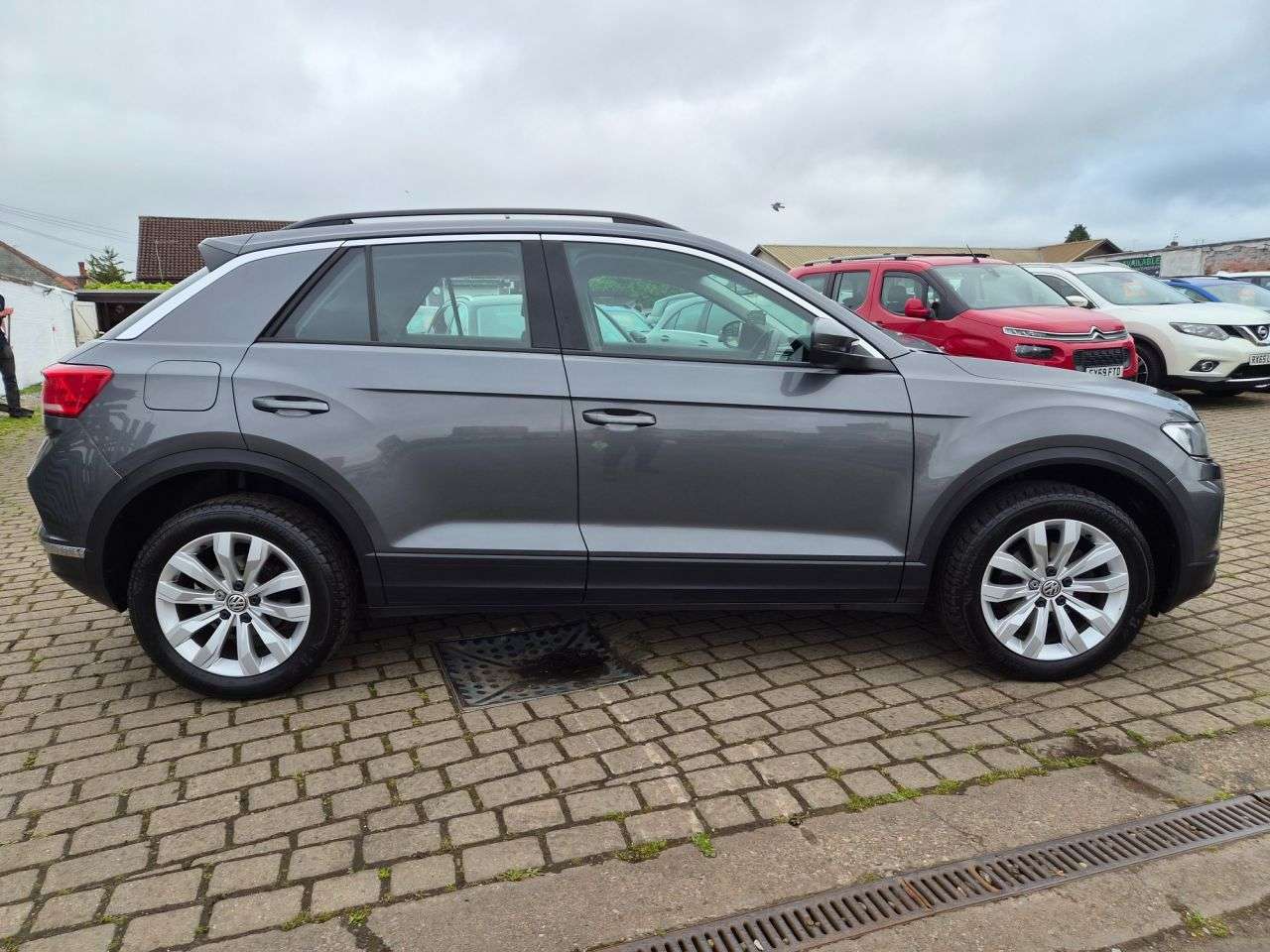 2019 VOLKSWAGEN T-ROC 2019 VOLKSWAGEN T-ROC