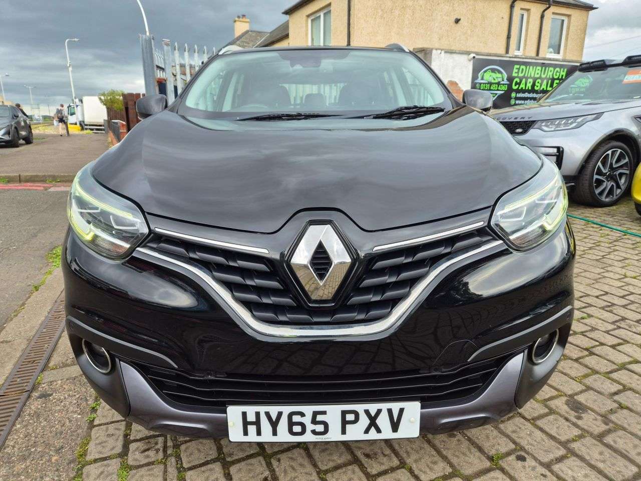A 2015 RENAULT KADJAR 1.6 dCi Signature Nav SUV 5dr Diesel Manual 4WD Euro 6 (s/s) (130 ps) A 2015 RENAULT KADJAR 1.6 dCi Signature Nav SUV 5dr Diesel Manual 4WD Euro 6 (s/s) (130 ps)