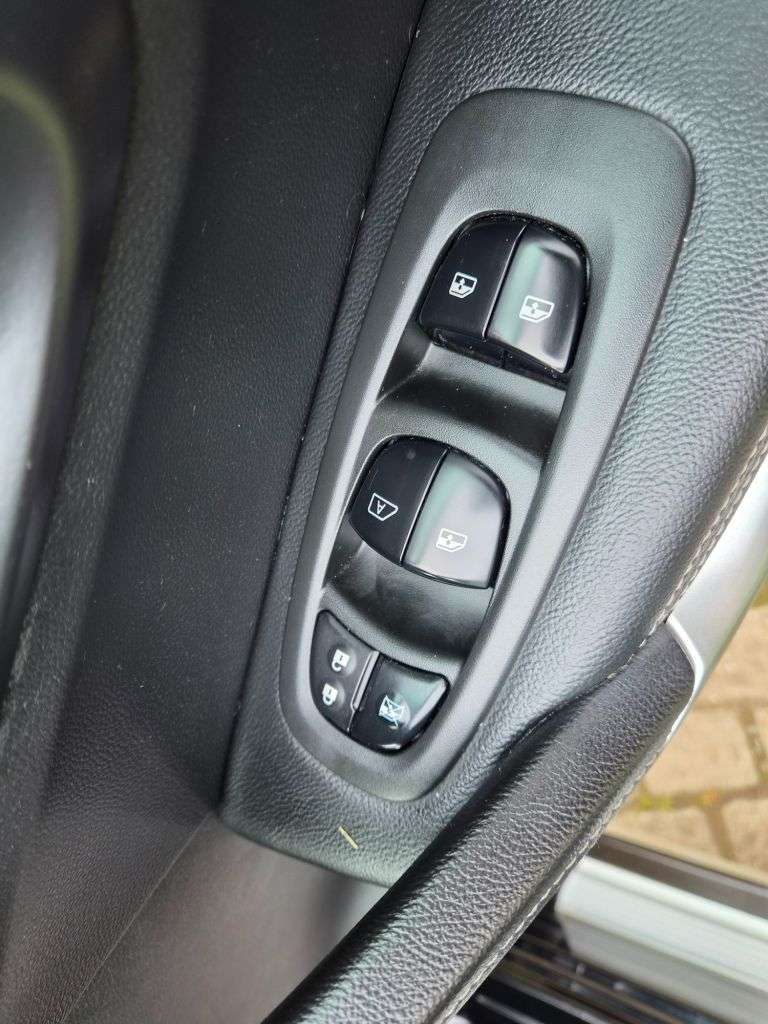 2015 RENAULT KADJAR 2015 RENAULT KADJAR