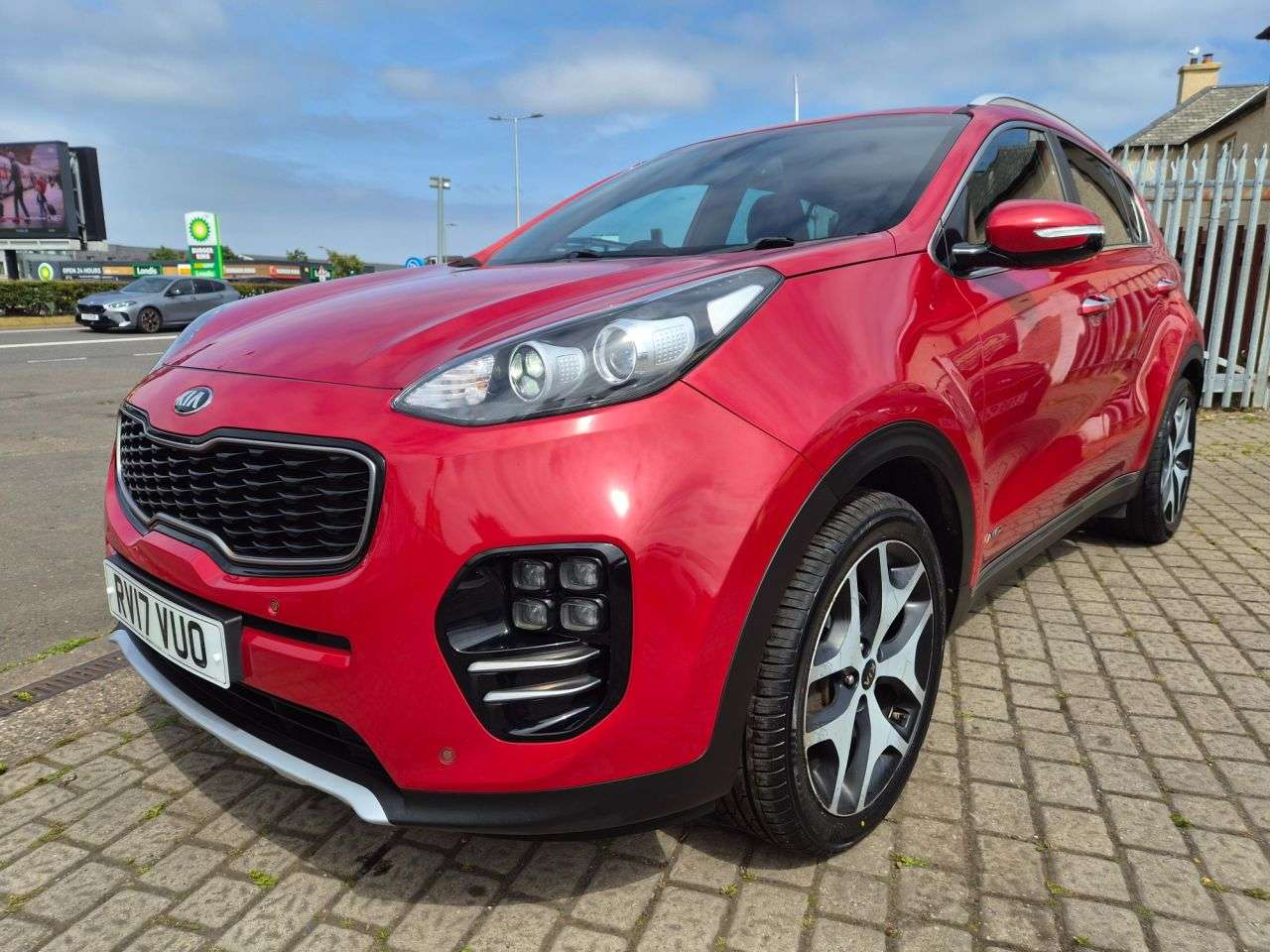 A 2017 KIA SPORTAGE 2.0 CRDi GT-Line SUV 5dr Diesel Manual AWD Euro 6 (134 bhp) A 2017 KIA SPORTAGE 2.0 CRDi GT-Line SUV 5dr Diesel Manual AWD Euro 6 (134 bhp)