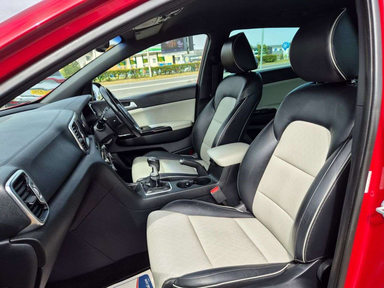 2017 KIA SPORTAGE 2017 KIA SPORTAGE