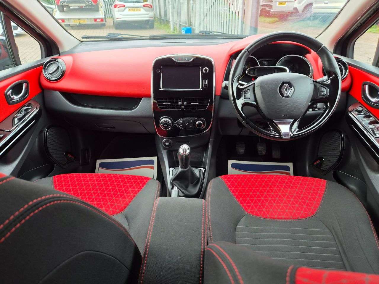 2014 RENAULT CLIO 2014 RENAULT CLIO