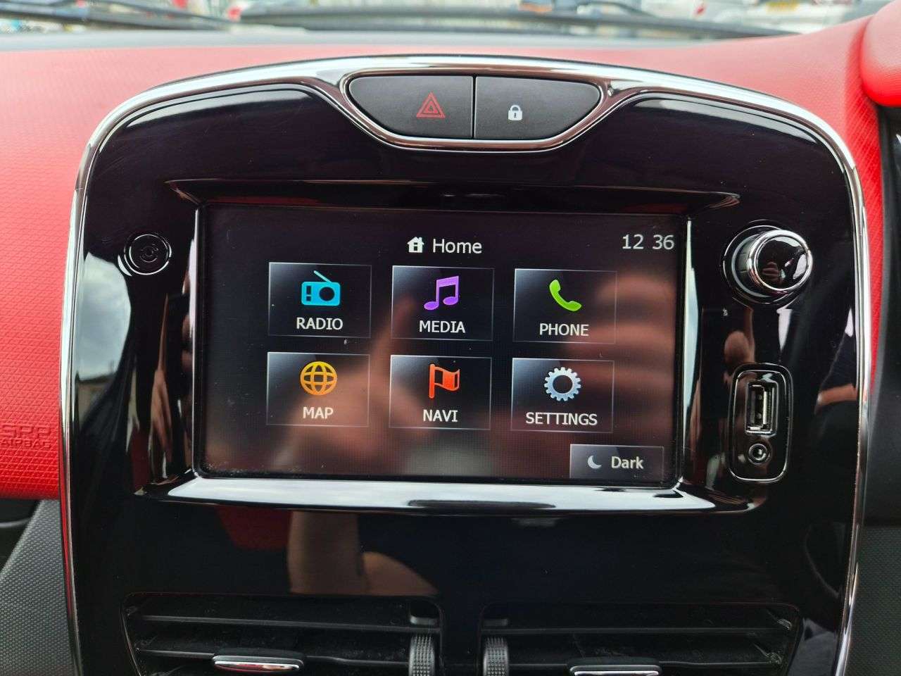 2014 RENAULT CLIO 2014 RENAULT CLIO