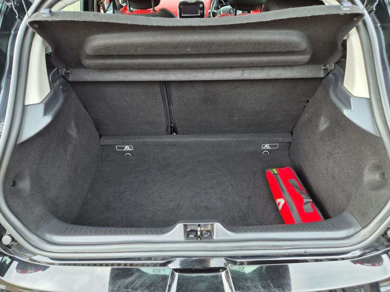 2014 RENAULT CLIO 2014 RENAULT CLIO