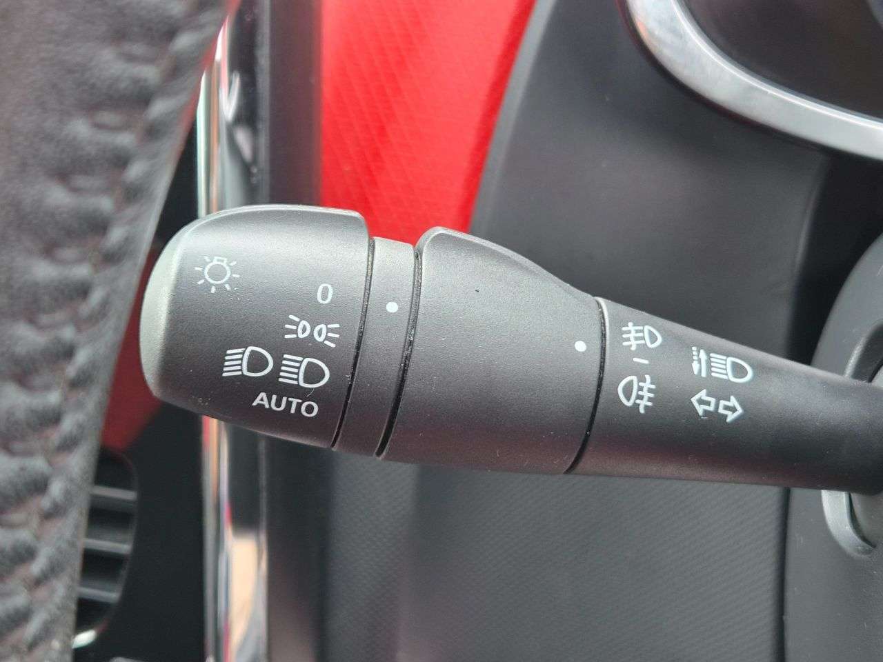 2014 RENAULT CLIO 2014 RENAULT CLIO