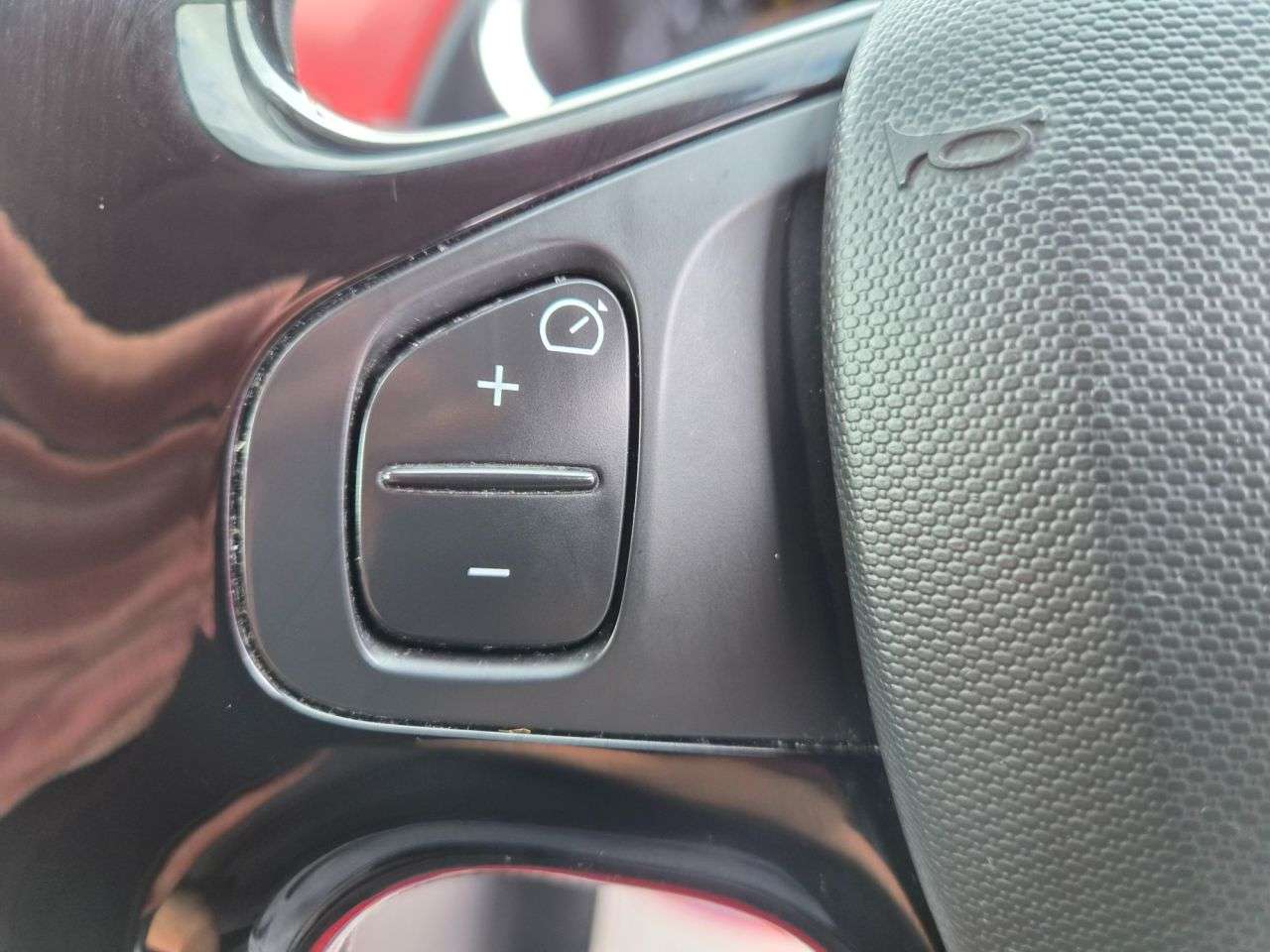 2014 RENAULT CLIO 2014 RENAULT CLIO