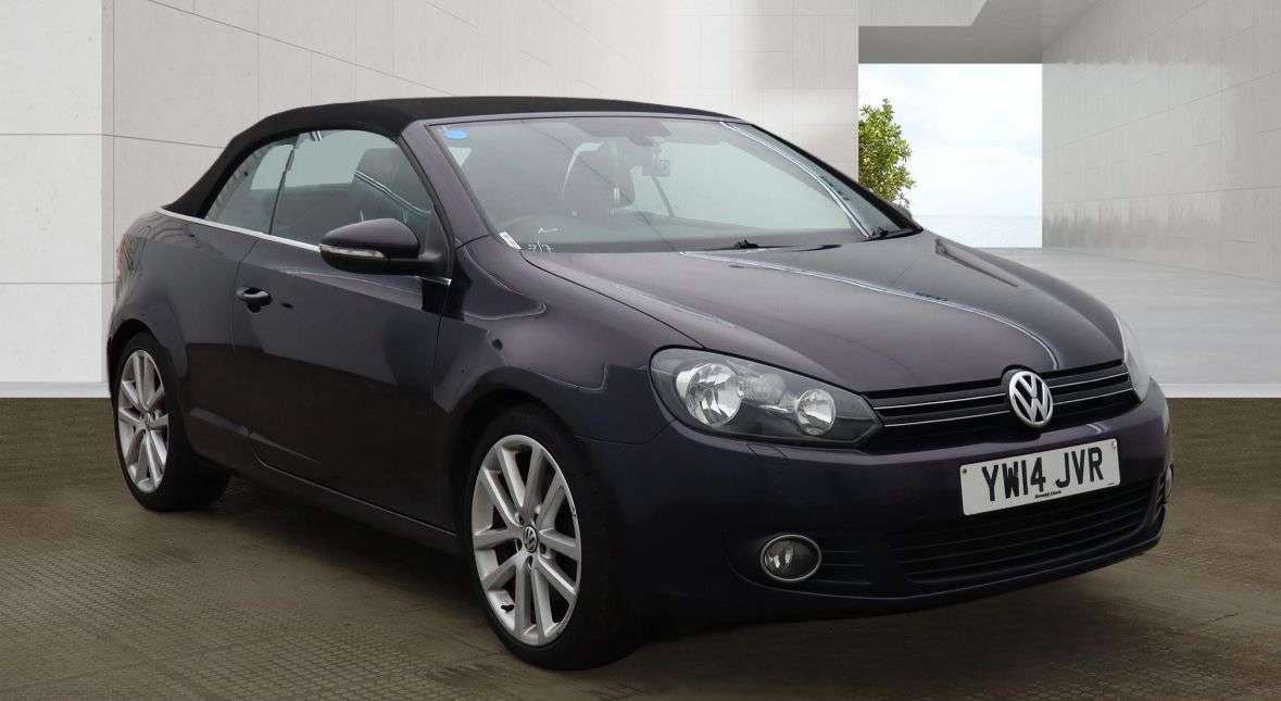 A 2014 VOLKSWAGEN GOLF 2.0 TDI BlueMotion Tech GT Cabriolet 2dr Diesel Manual Euro 5 (s/s) (140 ps A 2014 VOLKSWAGEN GOLF 2.0 TDI BlueMotion Tech GT Cabriolet 2dr Diesel Manual Euro 5 (s/s) (140 ps